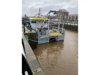 Kapal kerja untuk dijual