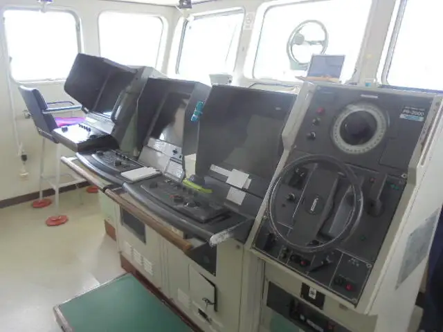 Kapal rondaan untuk dijual