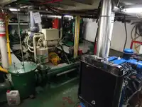 Kapal kerja untuk dijual