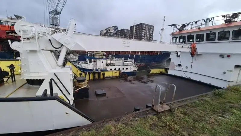 Kapal bekalan untuk jualan