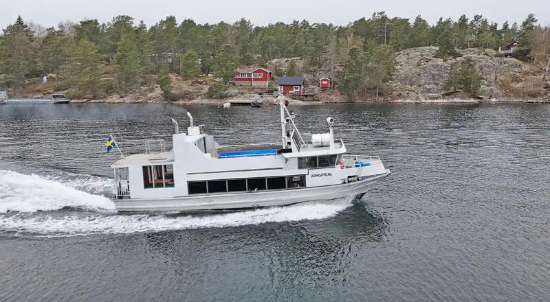 Kapal motor untuk jualan