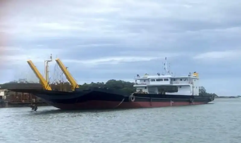 Tongkang untuk jualan