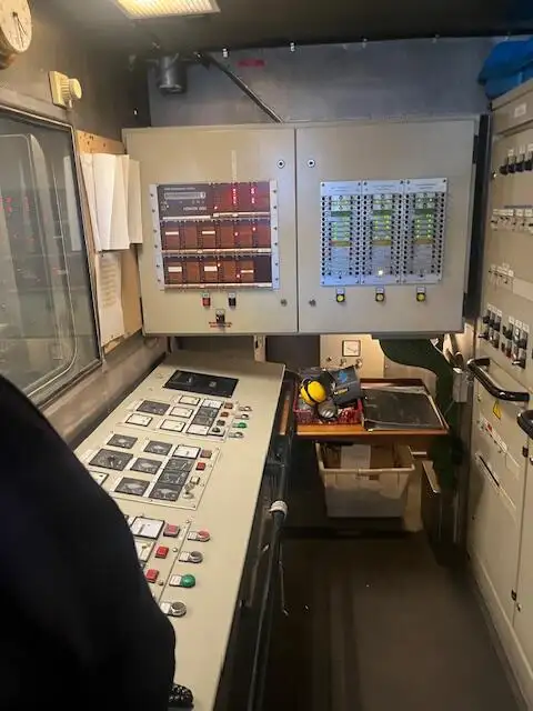 Kapal tinjauan untuk jualan