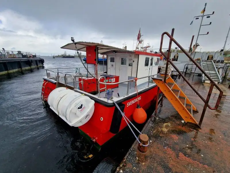 Katamaran untuk jualan