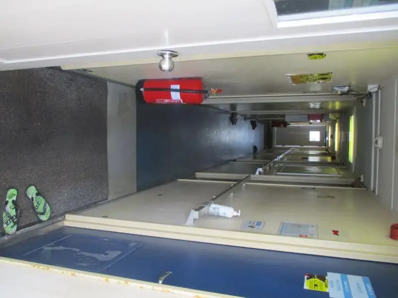 Tongkang untuk jualan