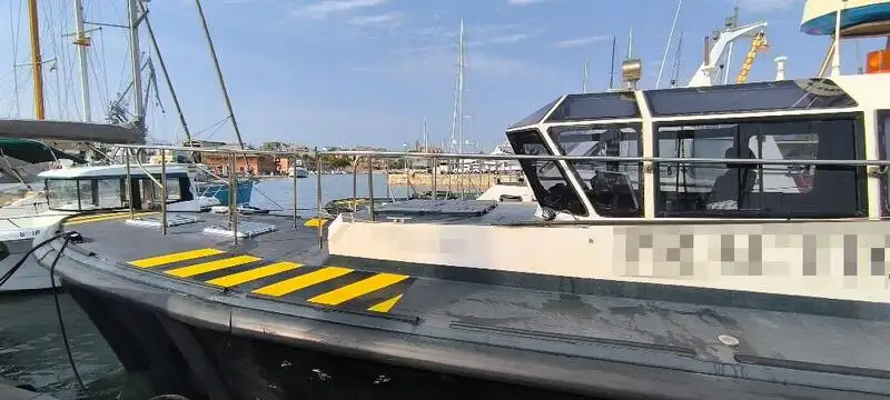 Bot juruterbang untuk jualan