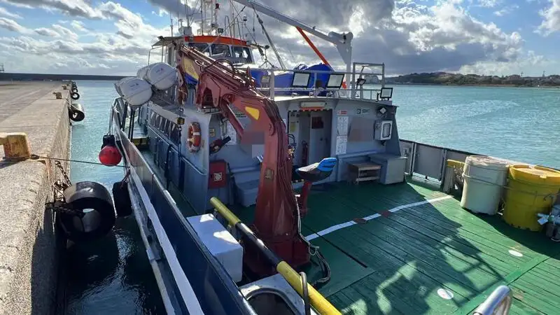 Bot anak kapal untuk jualan