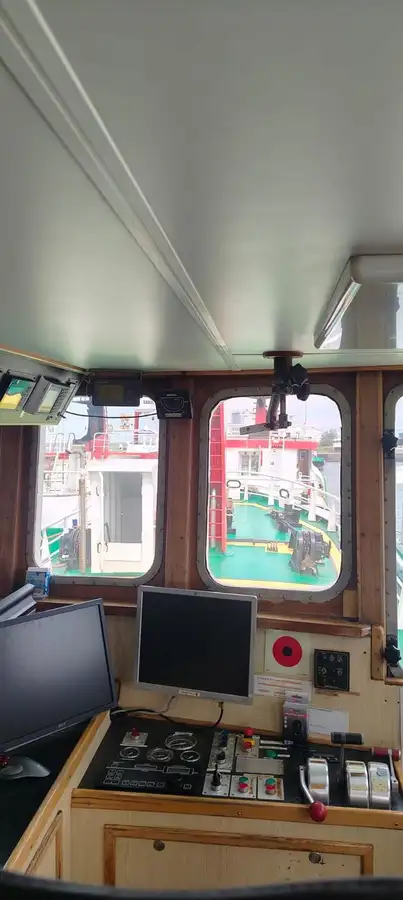 Kapal bekalan untuk jualan