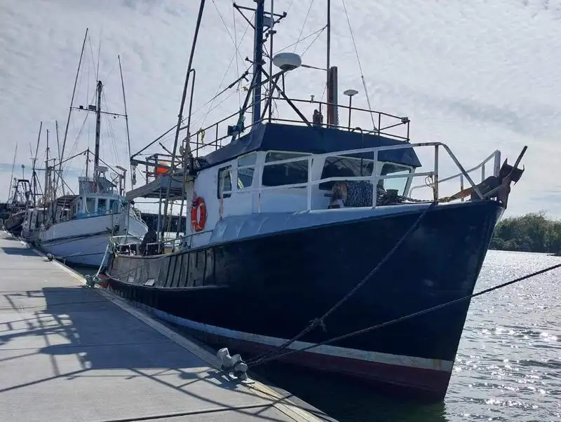 Kapal garis panjang untuk jualan