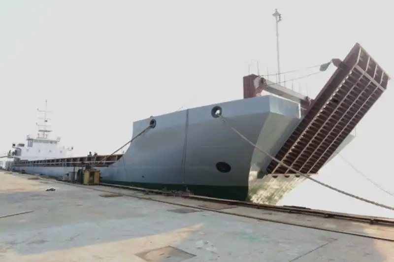 kapal RORO untuk jualan