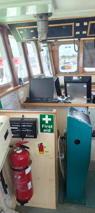 Kapal bekalan untuk jualan