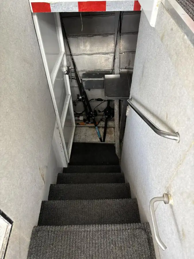 Kapal pemprosesan ikan untuk jualan