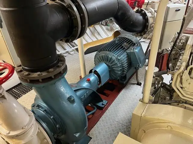 Penangkap ikan pukat tunda untuk jualan