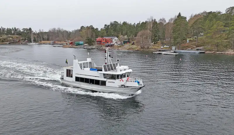 Kapal motor untuk jualan