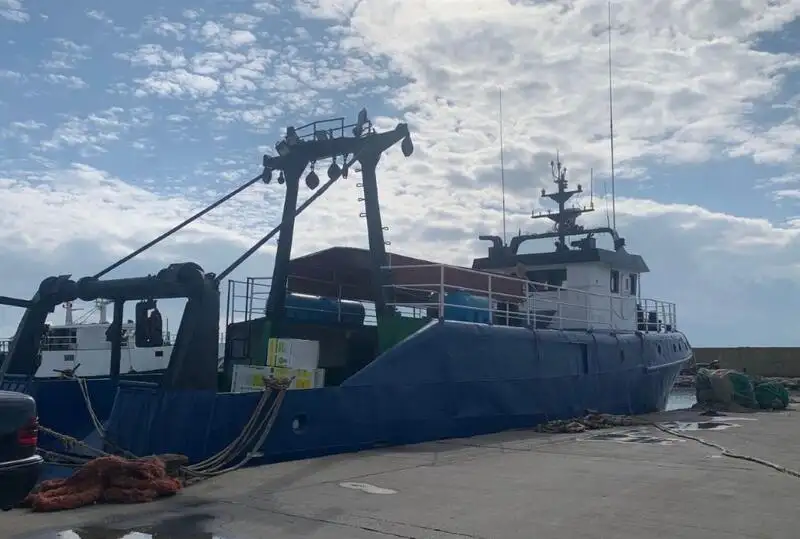 Penangkap ikan pukat tunda untuk jualan