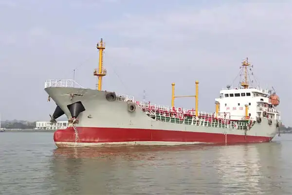 Kapal tangki minyak, Kapal tangki kimia untuk jualan