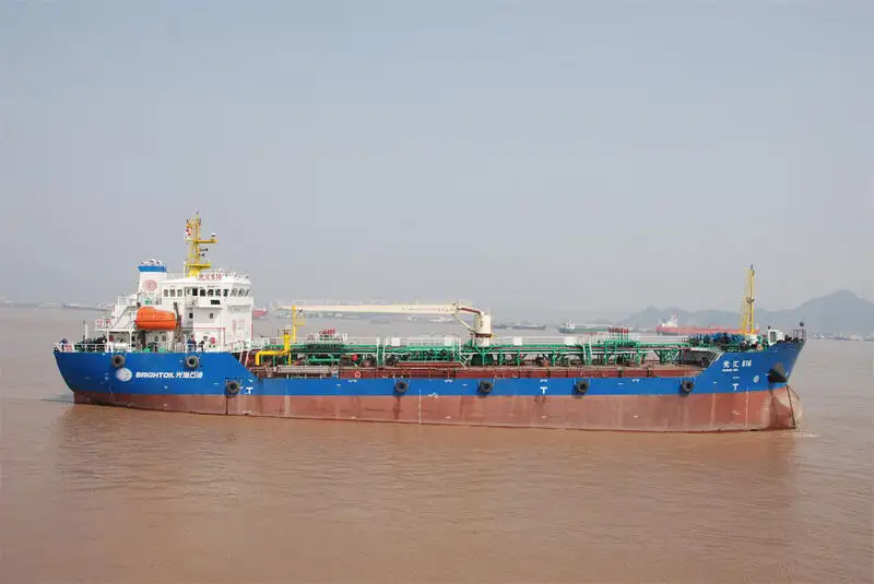 Kapal tangki minyak, Kapal tangki kimia untuk jualan