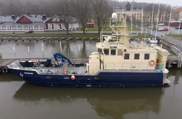 Survey vessel for sale