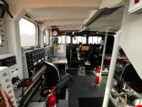 Bot anak kapal untuk jualan