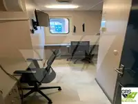 Tongkang penginapan untuk jualan