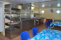 Pelbagai guna untuk jualan