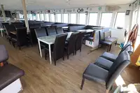 Kapal motor untuk jualan