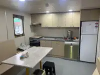 Pelbagai guna untuk jualan