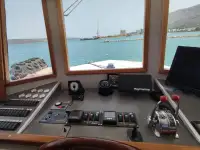 Kapal motor untuk jualan