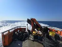 kapal ladang angin untuk jualan