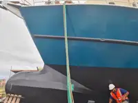 Penangkap ikan pukat tunda untuk jualan