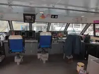 Kapal feri untuk jualan