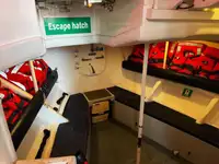 Bot anak kapal untuk jualan