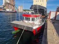 Katamaran untuk jualan