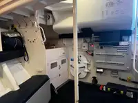 Bot anak kapal untuk jualan