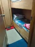 Bot anak kapal untuk jualan