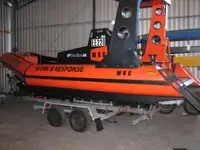 Kapal penyelamat untuk jualan