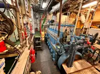 Penangkap ikan pukat tunda untuk jualan