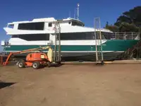 Kapal motor untuk jualan