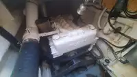 Kapal motor untuk jualan